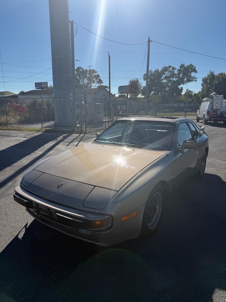 1983 Porsche 944 - Photo 13