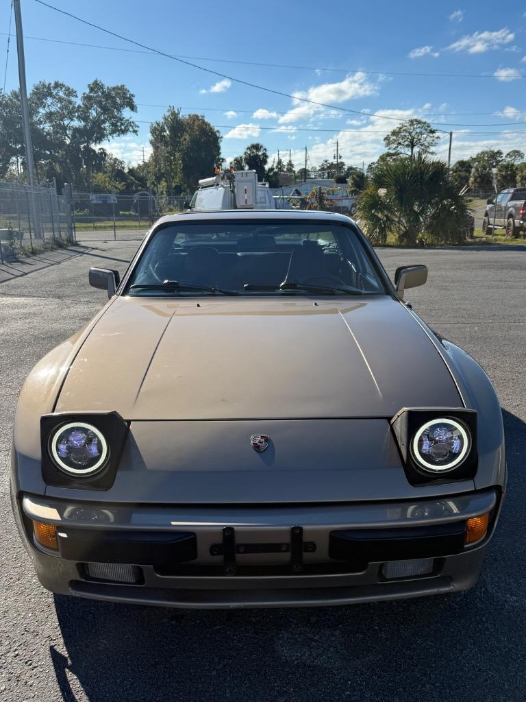 1983 Porsche 944 - Photo 16