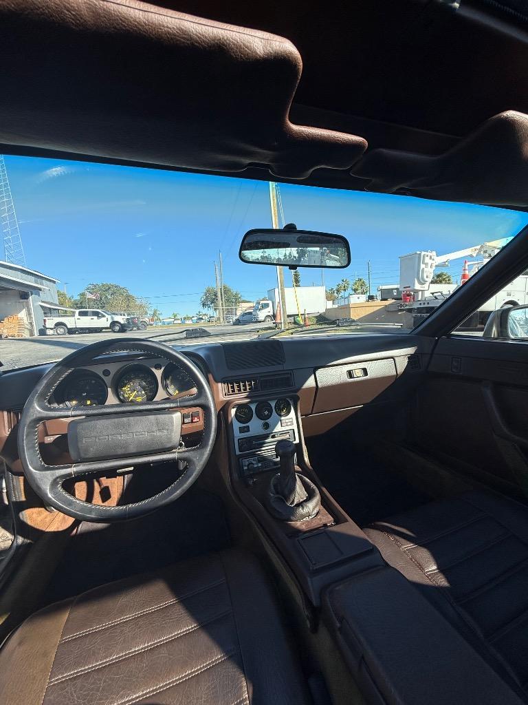 1983 Porsche 944 - Photo 23