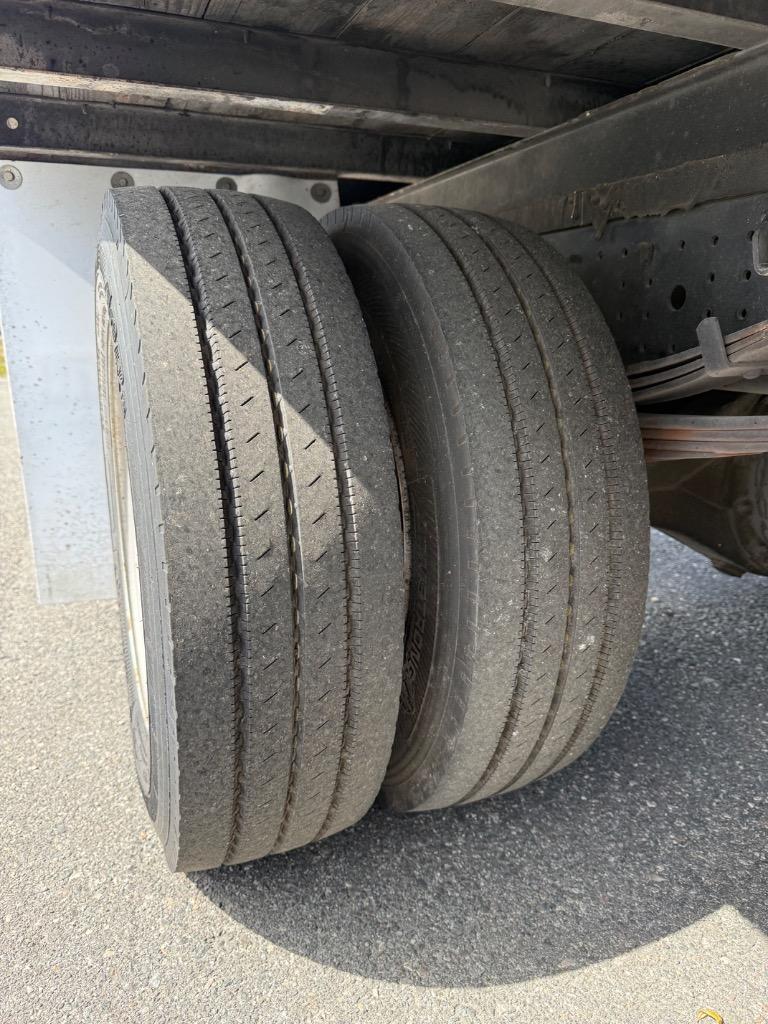 2012 Mitsubishi Fuso FE - Photo 20