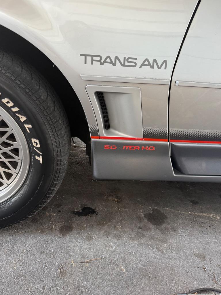 1985 Pontiac Firebird - Photo 24
